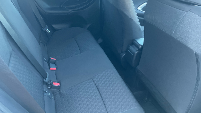 Toyota Yaris 1.5 Hybrid Design 5dr CVT Hybrid Hatchback